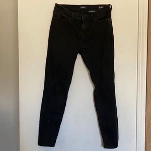 NWOT black ripped jeans